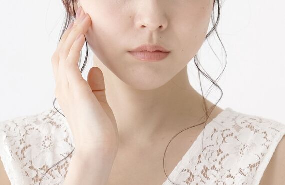 首のしわ・まぶたのたるみも美容鍼でキュッとリフトアップ | 宝塚の鍼灸なら健やかな巡りをもたらす巡り鍼灸院